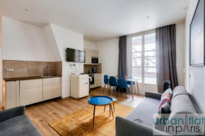 62 - Beautiful Apartment Triangle d Or - 100m from Champs-Elysees